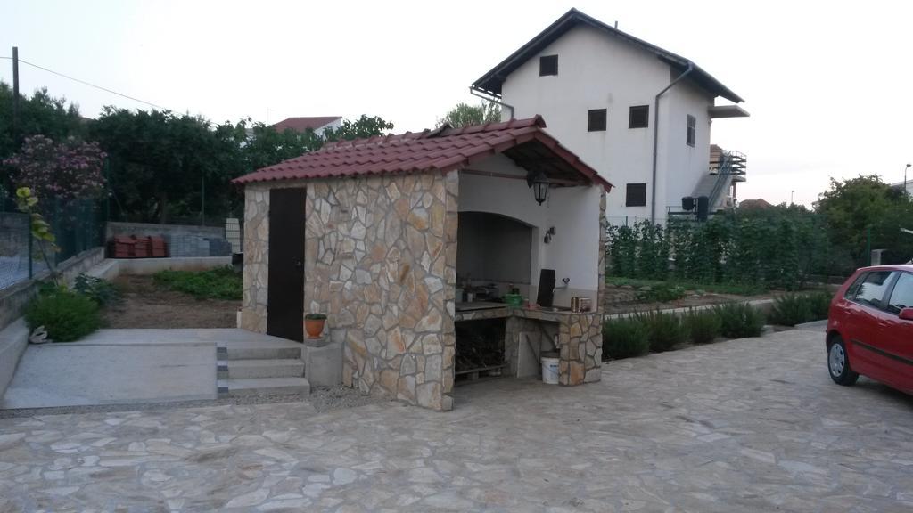 Vila Suzana Tribalj エクステリア 写真